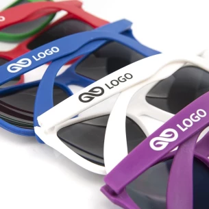 Akiniai nuo saulės - žali